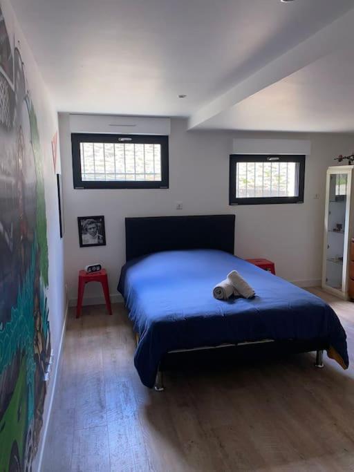 Loft Proche Centre Ville Hotes Habitant A L Etage Laval  Luaran gambar